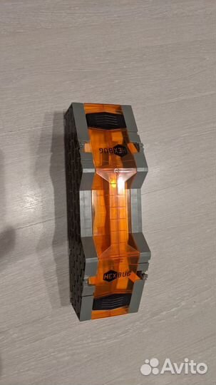 Замок для игрушечных тараканов