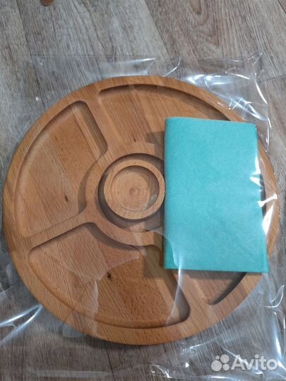 Менажница из дерева новая круглая