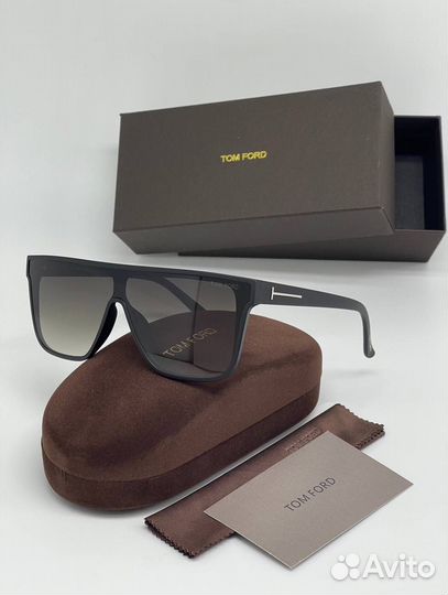 Солнцезащитные очки tom ford