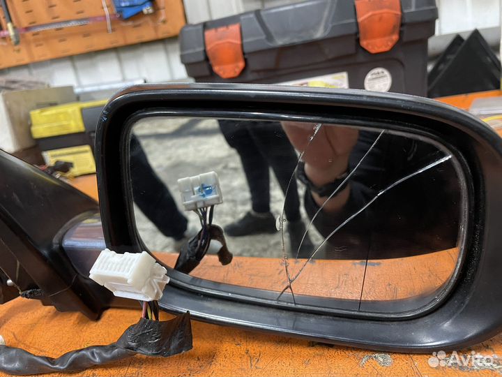 Зеркало правое Honda Accord 7