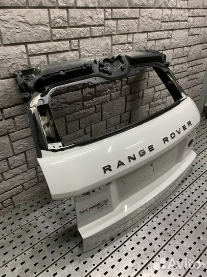 Range Rover Evoque Дверь (крышка) багажника