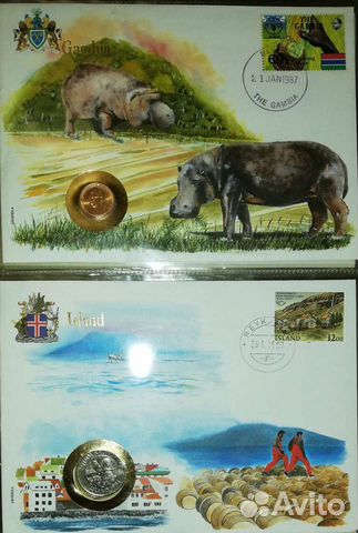 Альбом с монетами в конвертах с маркой