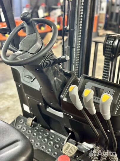 Аренда вилочных погрузчиков от 3-х месяцев