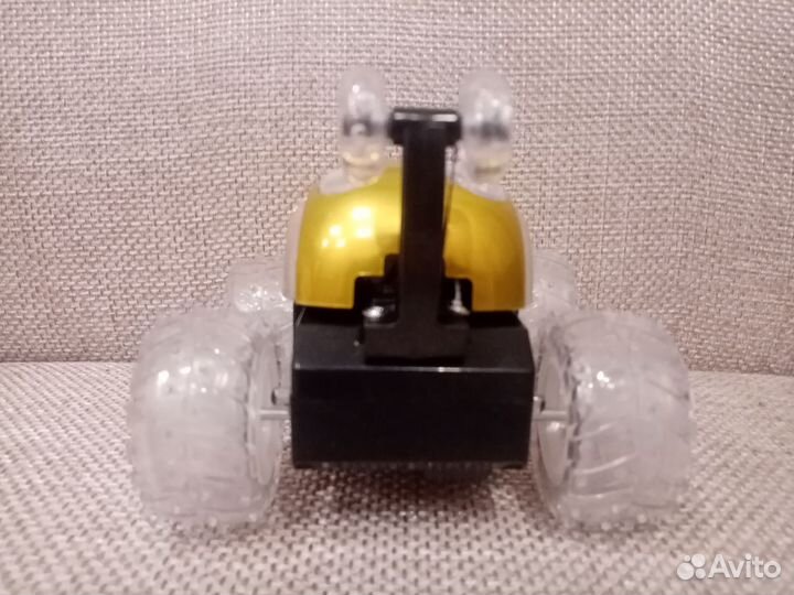 Машинка на радиоуправлении 