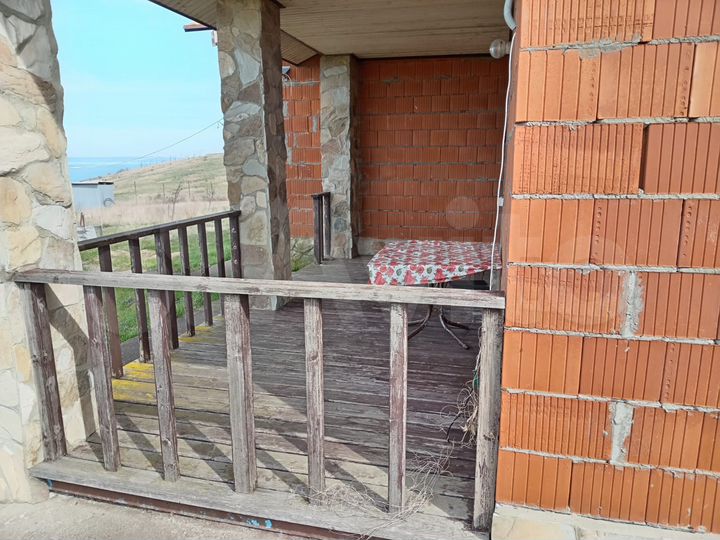 Коттедж 100 м² на участке 9 сот.