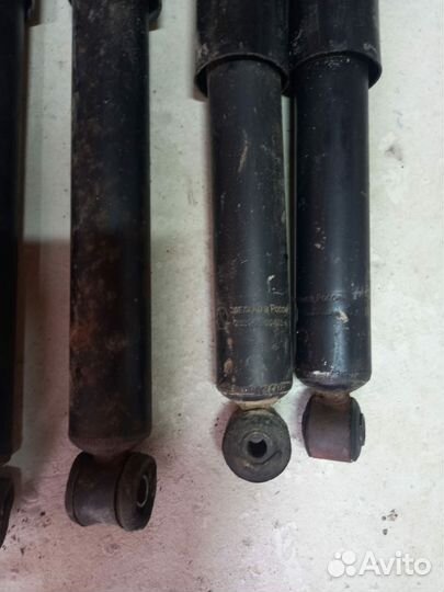 Амортизаторы на шниву ниву 2131 2123 Надежду