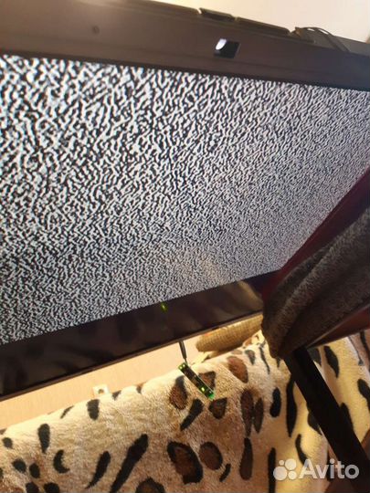 Телевизор Монитор Sharp aquos LC-37D44