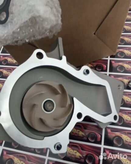 1778516 Ford Насос - помпа системы охлаждения двс