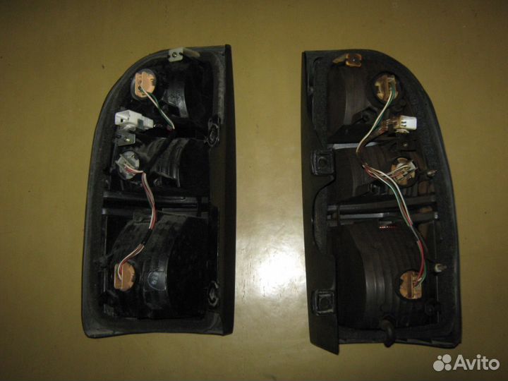 Продаю фонари задн. Toyota Land Cruiser Prado 95