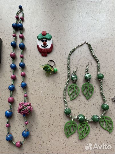 Аксессуары (браслеты, серьги, колье) ручной работы