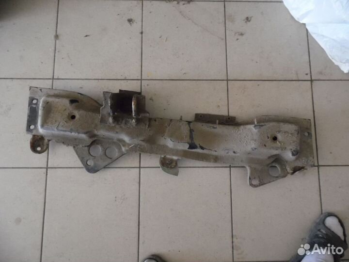 Подрамник (балка под радиатор нижняя) Chery Sweet