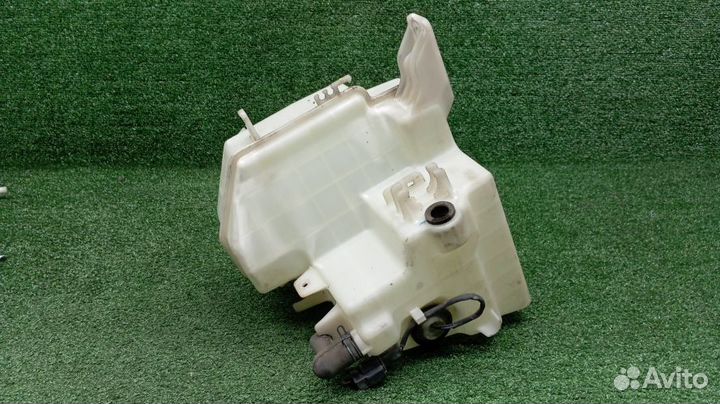 Бачок стеклоомывателя Hyundai Santa Fe