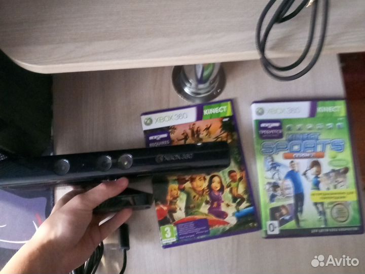 Xbox 360e с играми