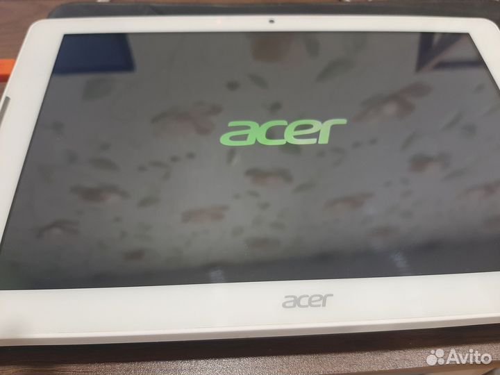 Планшет Acer iconia one 10