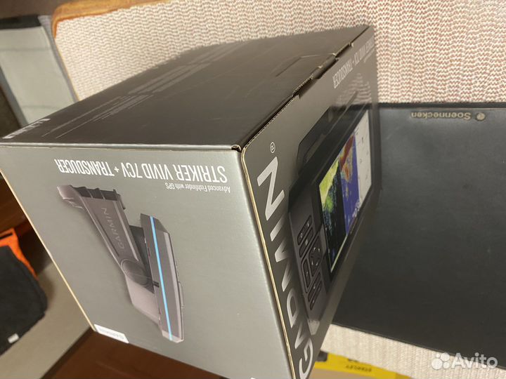 Эхолот Карплоттер Garmin Striker Vivid 7CV