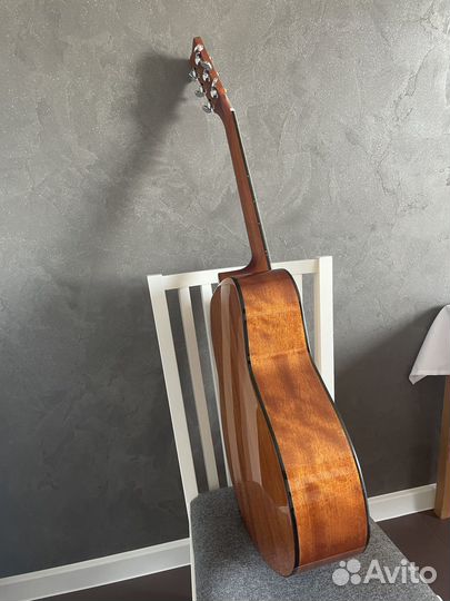 Акустическая гитара