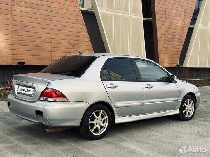 Mitsubishi Lancer 1.6 МТ, 2004, 213 675 км