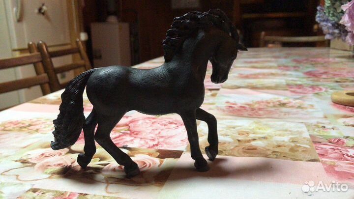 Жеребец Schleich