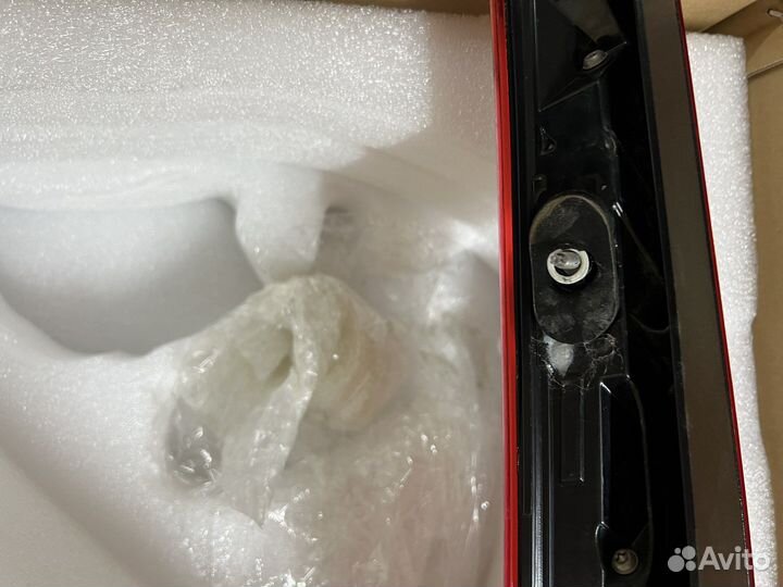 Задний правый фонарь Volvo XC60 2018