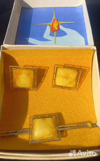 Винтажные запонки под янтарь в родной коробочке