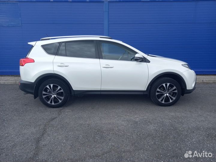 Toyota RAV4 2.5 AT, 2015, 250 000 км