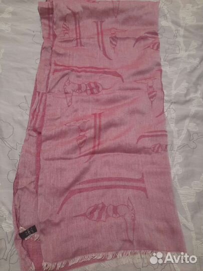 Платок, палантин trussardi оригинал