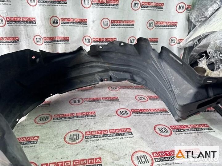 Подкрылок передний левый toyota gaia