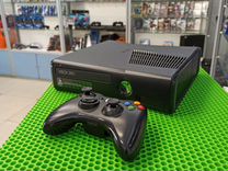 Xbox 360 S (300gb)