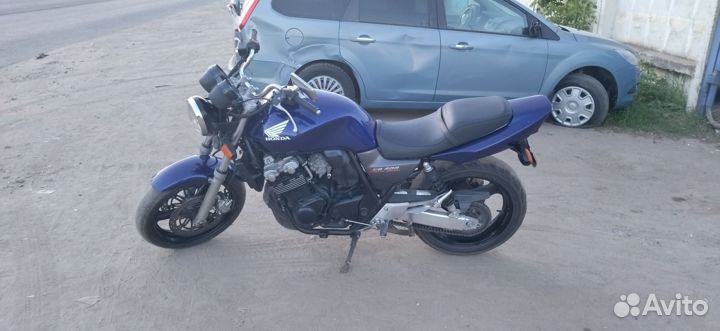 Honda CB 400 SFV