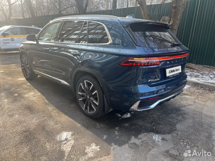 Geely Monjaro 2.0 AT, 2023, битый, 28 000 км
