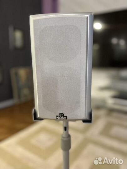 Колонки тыловые Magnat со стойками 2 шт