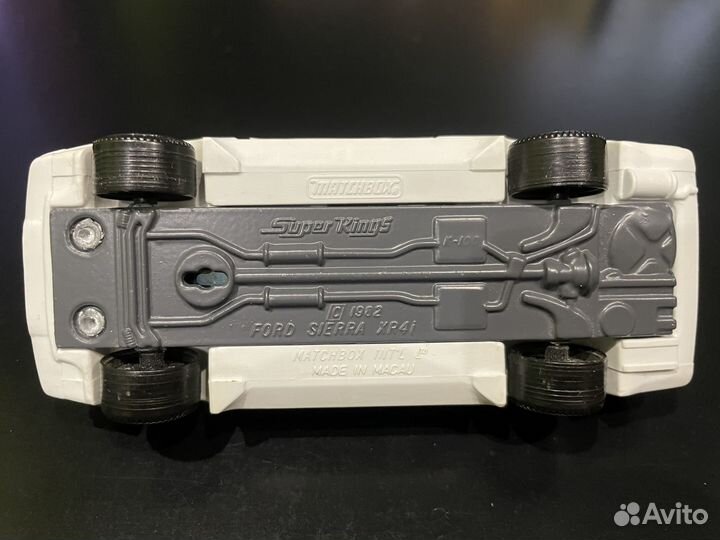 Машинка Ford Sierra XR4i (Matchbox, 1988, Макао)