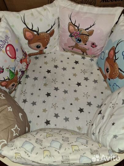 Бортики, полный комплект в кроватку новый