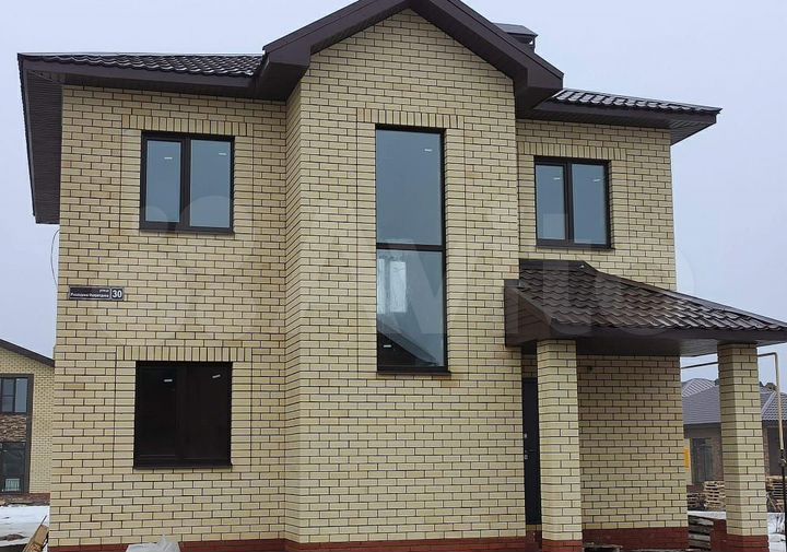 Коттедж 148 м² на участке 5 сот.