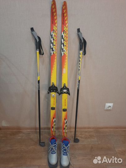 Беговые лыжи