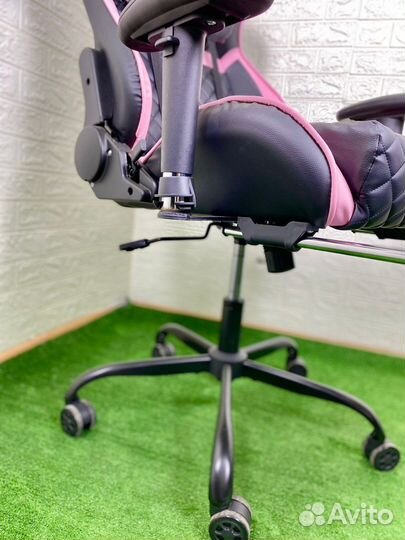 Компьютерное кресло розовое premium