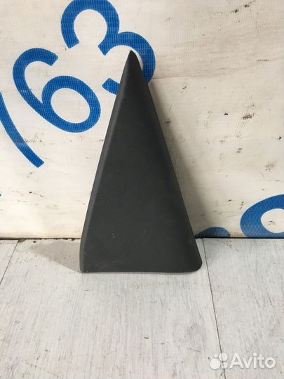 Уголок двери внутренний mazda CX-7