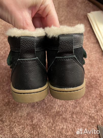 Ботинки на мальчика на меху Ugg