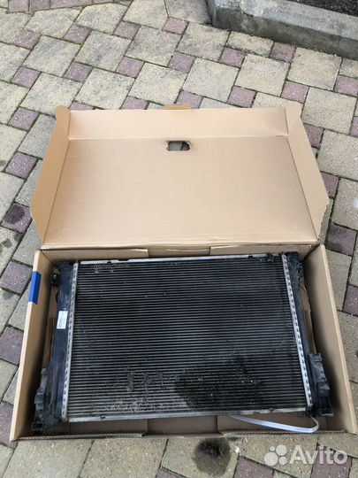 Радиатор охлаждения на w204