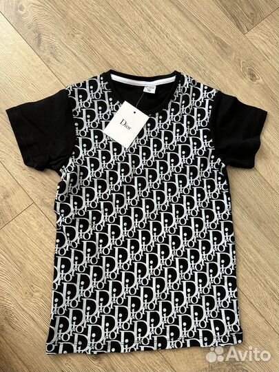 Футболка для девочки 134 новая