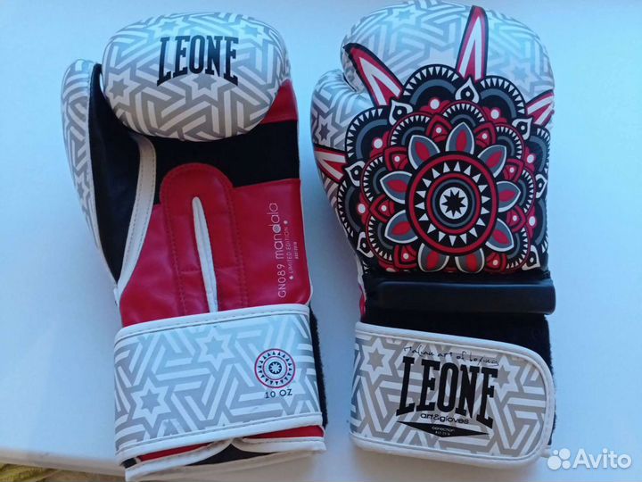 Боксерские перчатки 10 oz