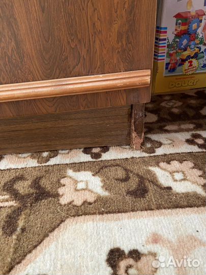 Шкаф сервант