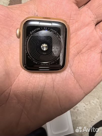 Продам Apple Watch SE 40mm