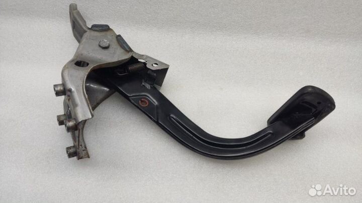 Педаль тормоза Kia K5 DL3 G4KN 2021