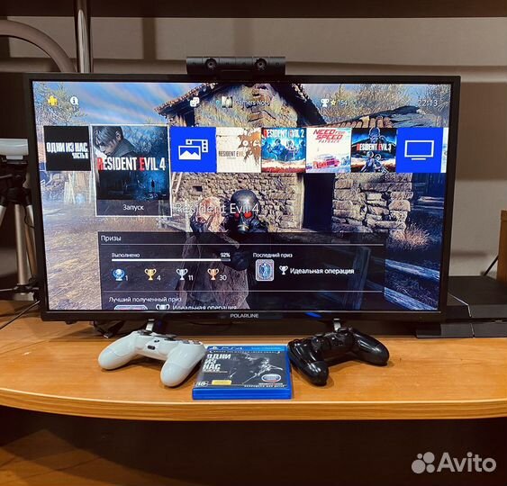 Продам PS4 (PS камера, 2 геймпада)