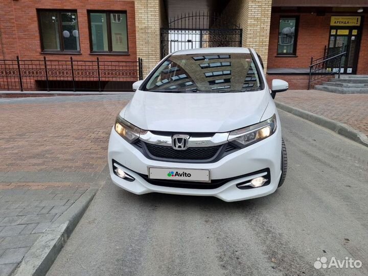 Honda Shuttle 1.5 CVT, 2015, 100 000 км