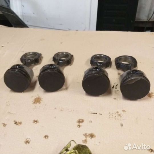 Поршень с шатуном рено k7m