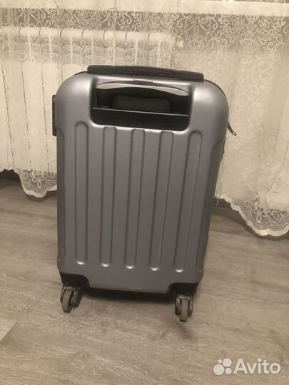 Чмодан S (ручная кладь)