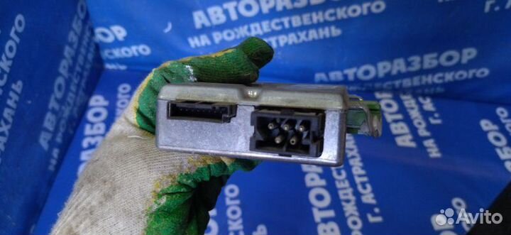 Блок управления airbag Bmw E60 седан M54B30 2005