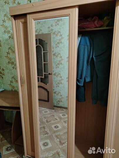 Шкаф купе с зеркалом бу